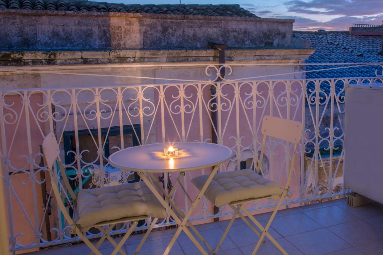 Apartament La Boheme Di Ortigia Luxury - Ortigia Holidays Syrakuzy Zewnętrze zdjęcie